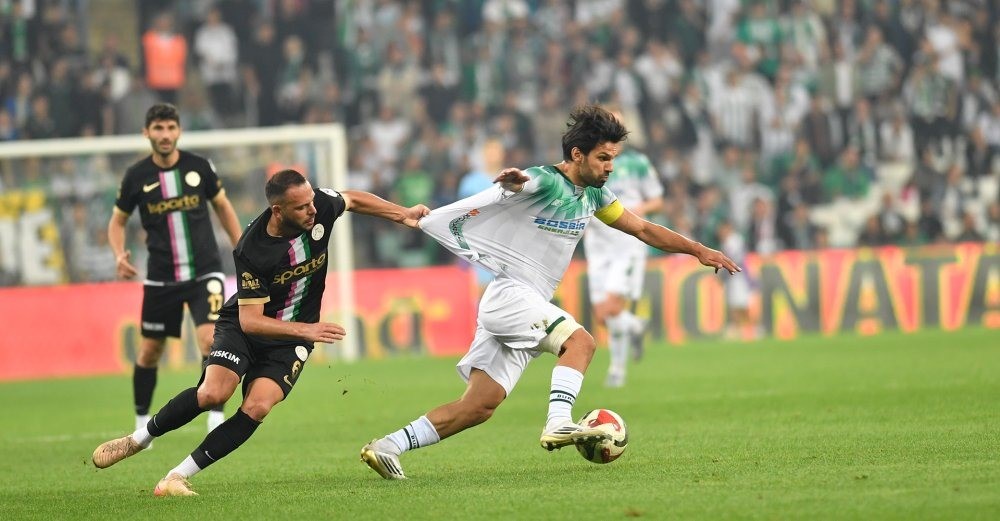 Bursaspor, 17 ay sonra sahasında Isparta 32 Spor’a 1-0 yenilerek