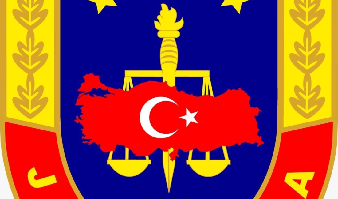 İl jandarma ekipleri tarafından düzenlenen operasyonda, DEAŞ terör örgütüyle bağlantılı